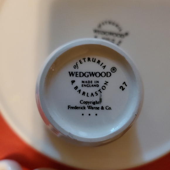 NWOT Peter Rabbit Fine China Set by Wedgewood - Picture 12 of 16